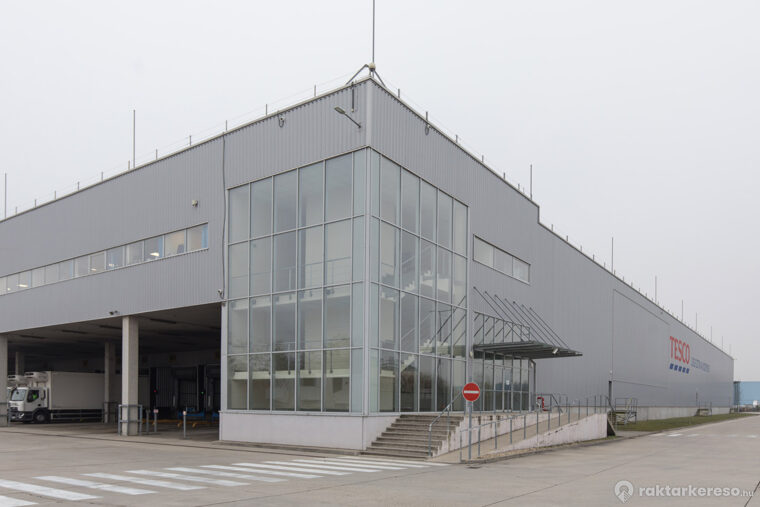 Kiadó raktár WPC Gyál