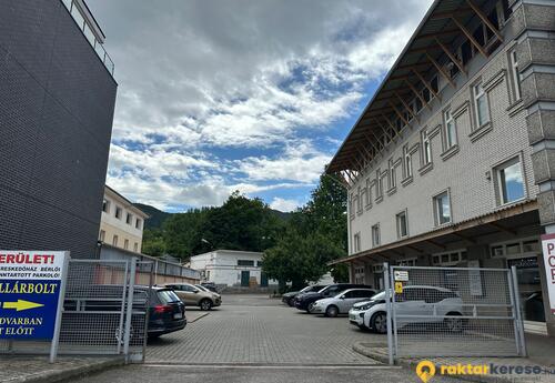 Börze Kereskedőház - Főbejárat