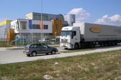 Kiadó raktár ARES Logisztikai Központ kiadó raktár+iroda)